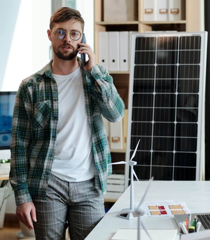 green-energy-company-manager.jpg